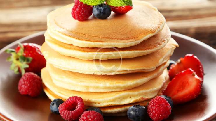 Pancakes with Berries